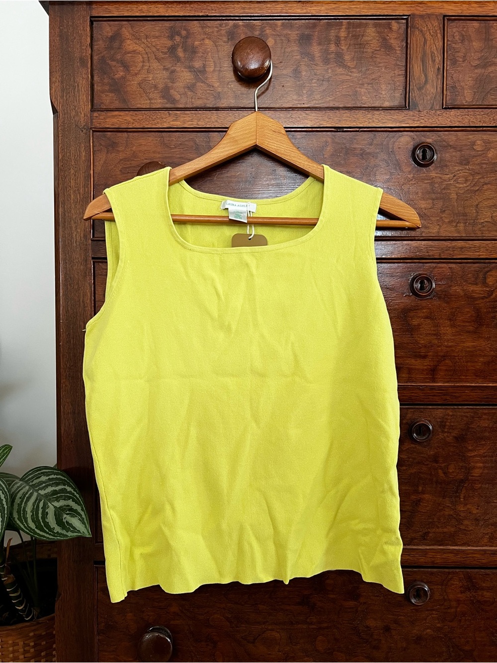 Laura Ashley Lime Knit Sleeveless Tank